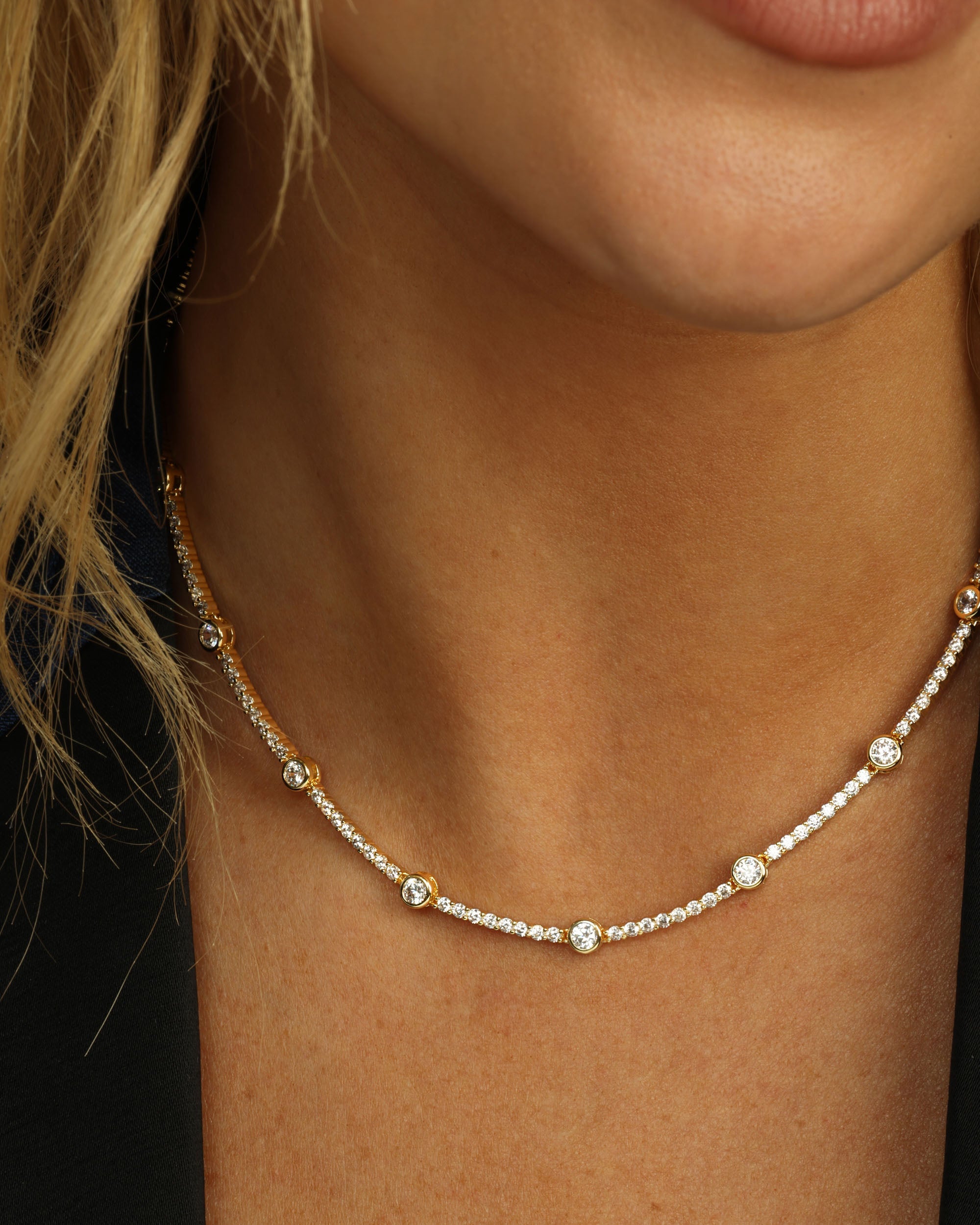 She's an Icon Station Necklace - Gold|White Diamondettes