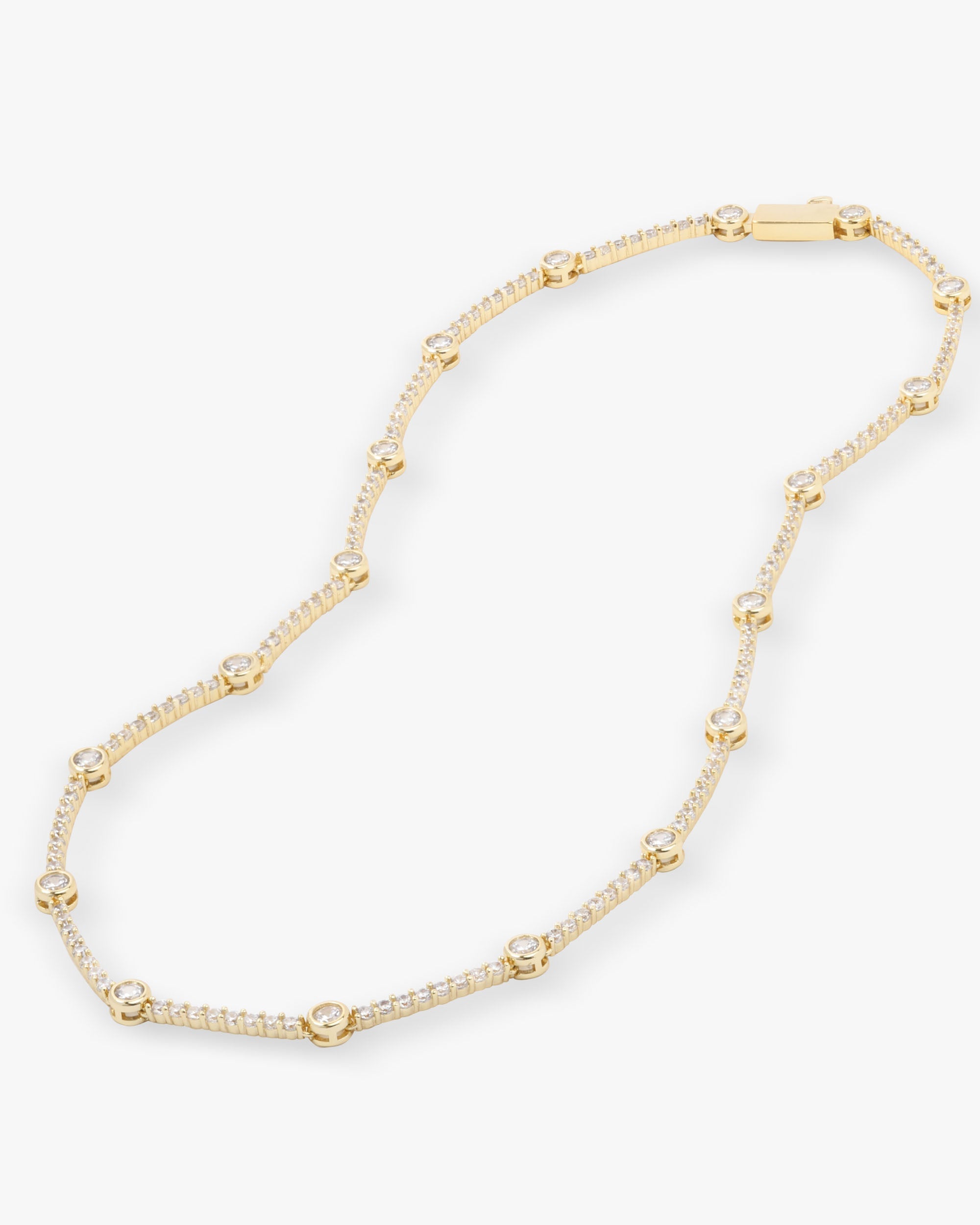She's an Icon Station Necklace - Gold|White Diamondettes