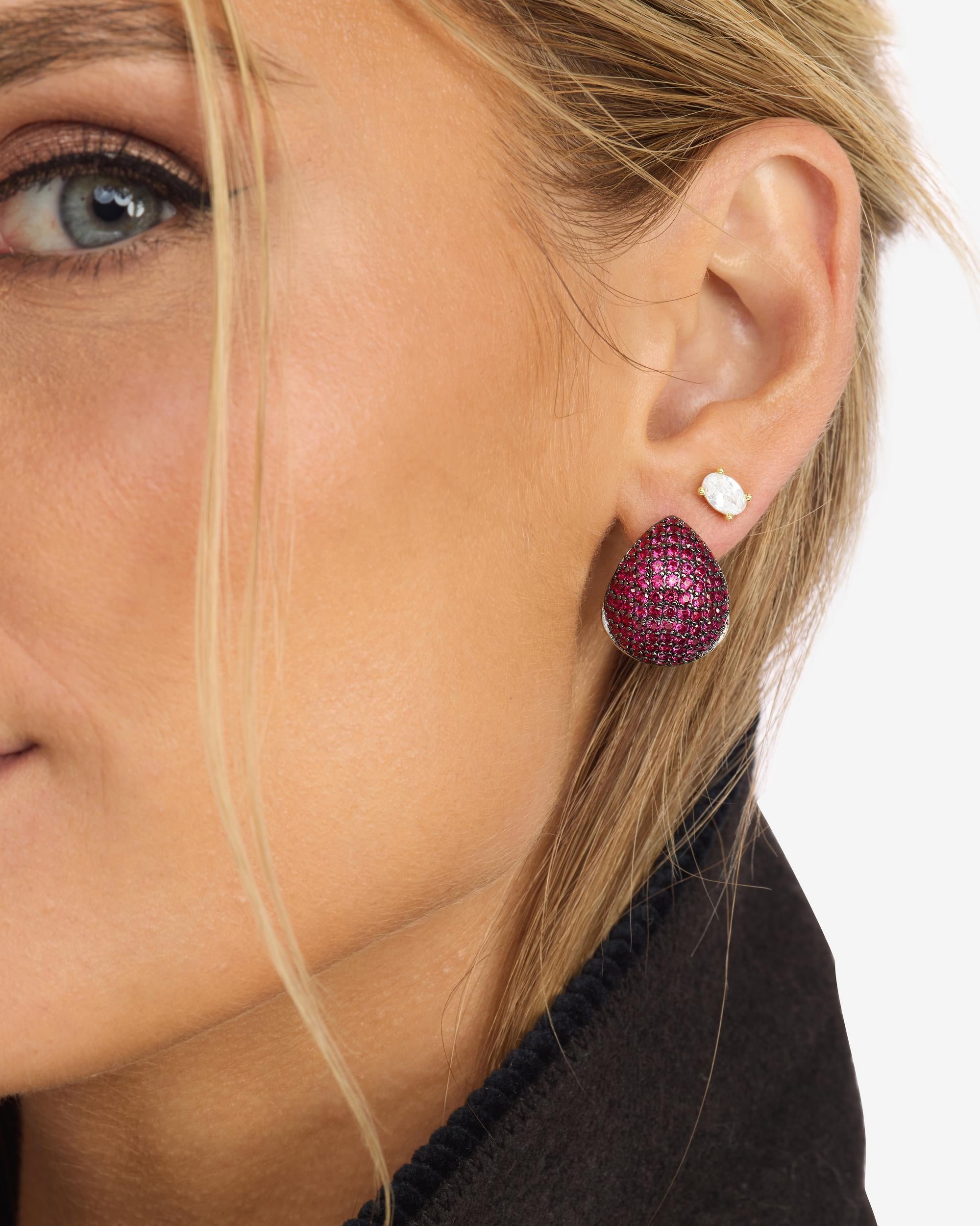 Norah Pavé Earrings - Gold|Ruby