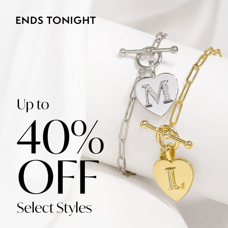 Two heart-shaped charm bracelets with 'M' and 'L' on a white background, with promotional text about discounts.