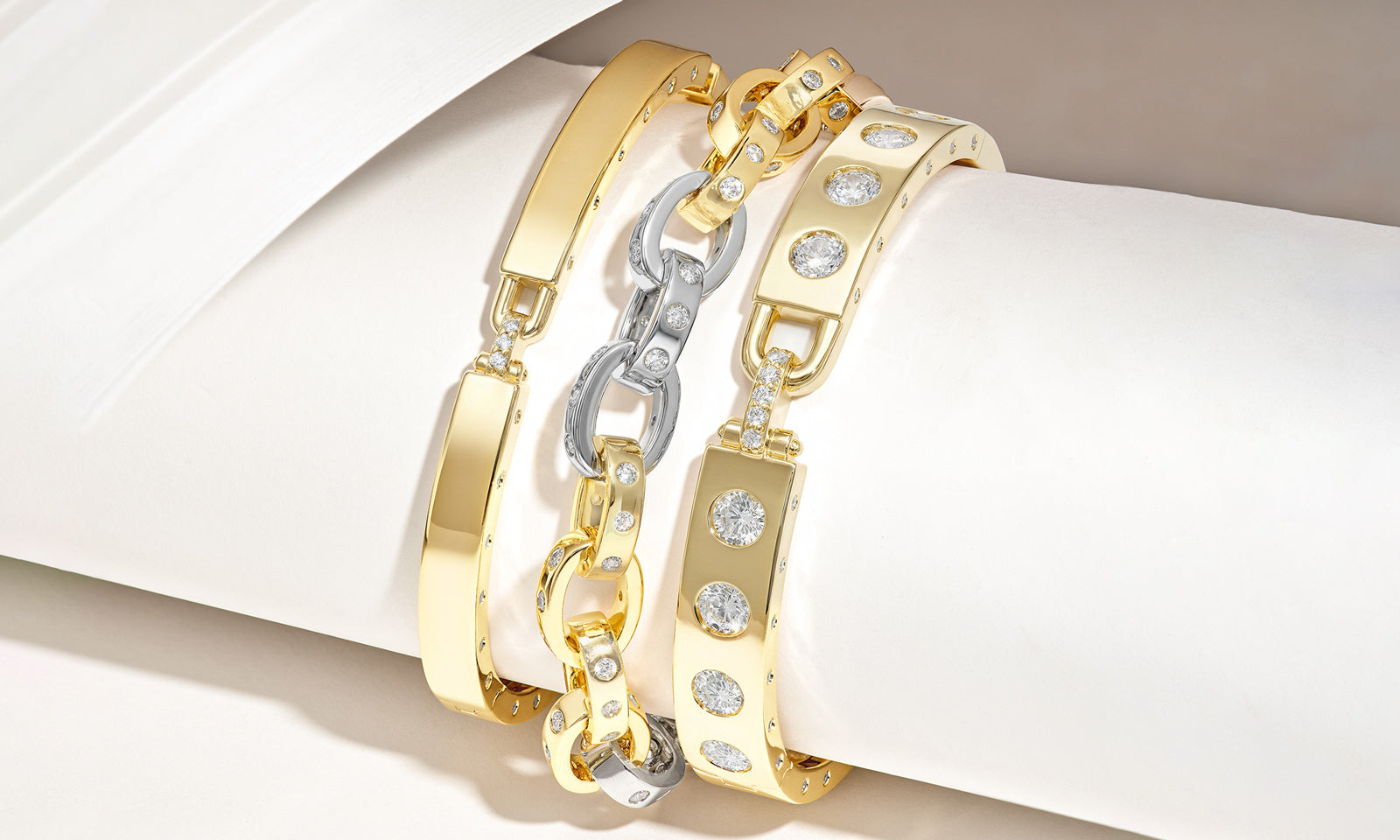 Ashley Chain Link Bracelet 9mm - Chunky Gold – Melinda Maria Jewelry