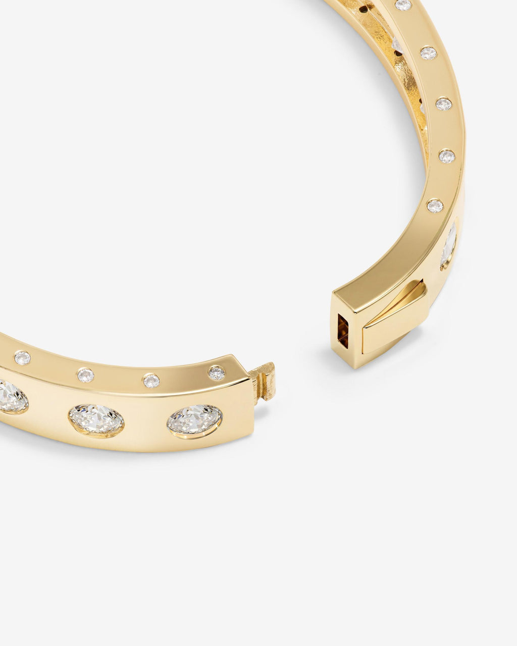 Ashley Rodeo Lock Cuff 9mm - Gold|White Diamondettes