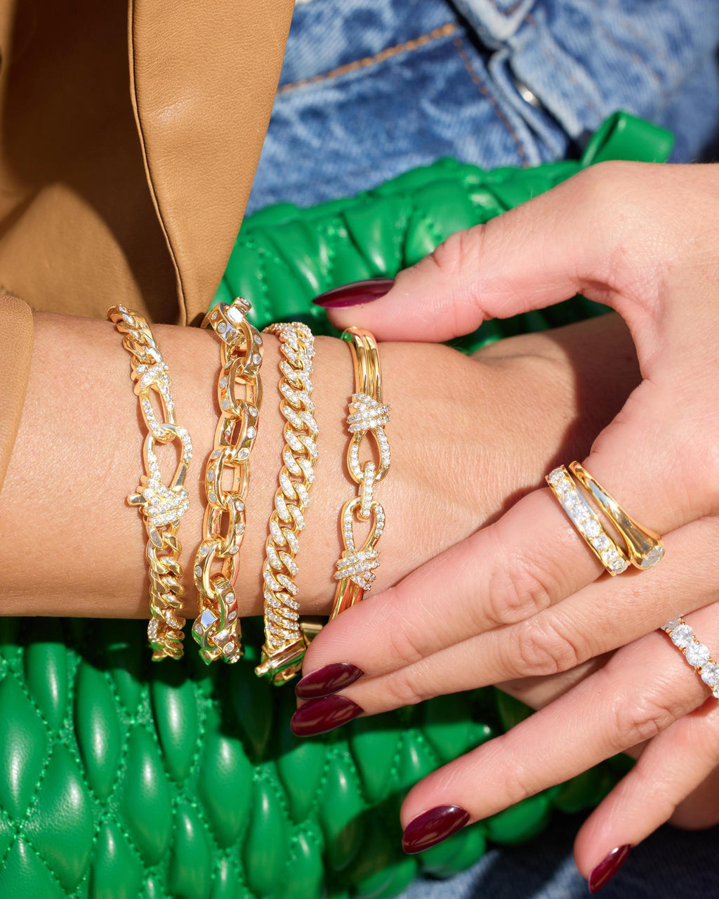 Knot Cuff - Gold|White Diamondettes