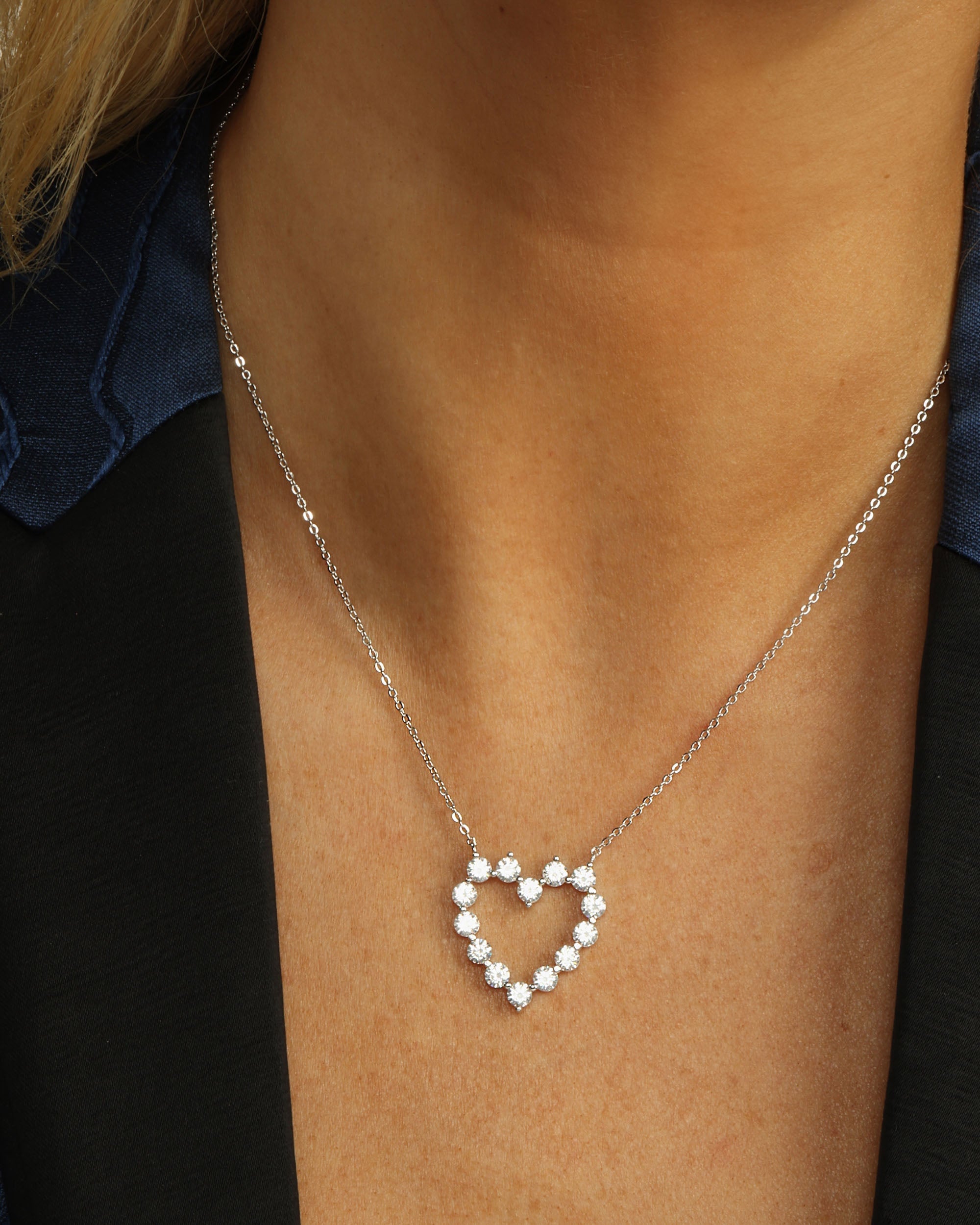 She's an Icon Small Heart Necklace - Silver|White Diamondettes