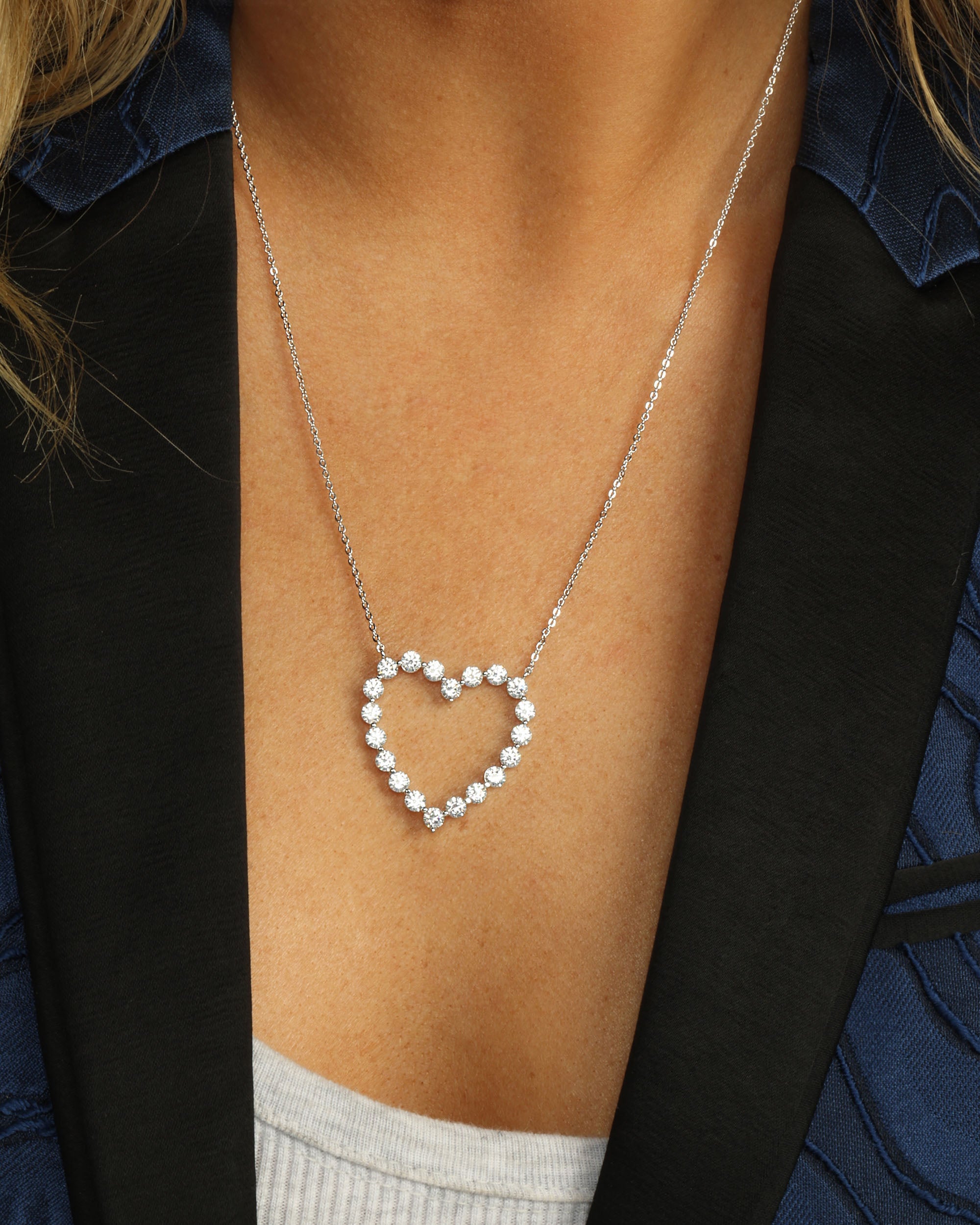 She's an Icon Heart Necklace - Silver|White Diamondettes