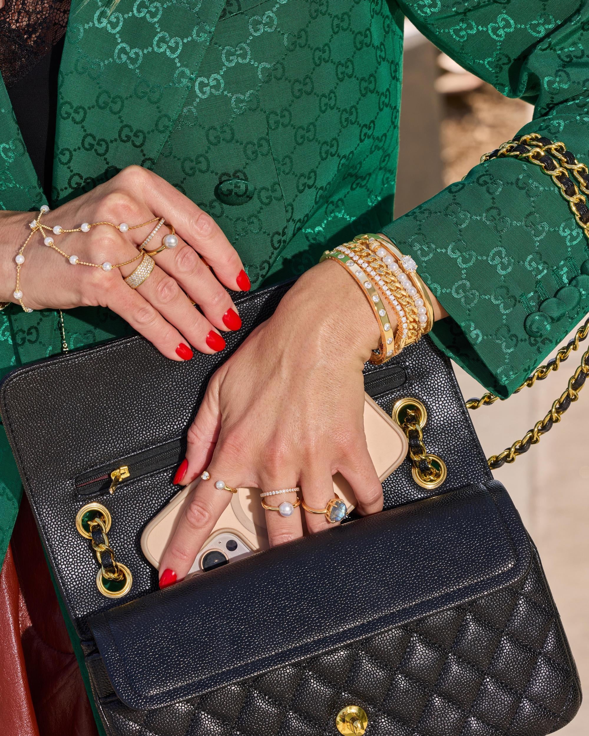 Perfect Pearl Hand-Chain - Gold