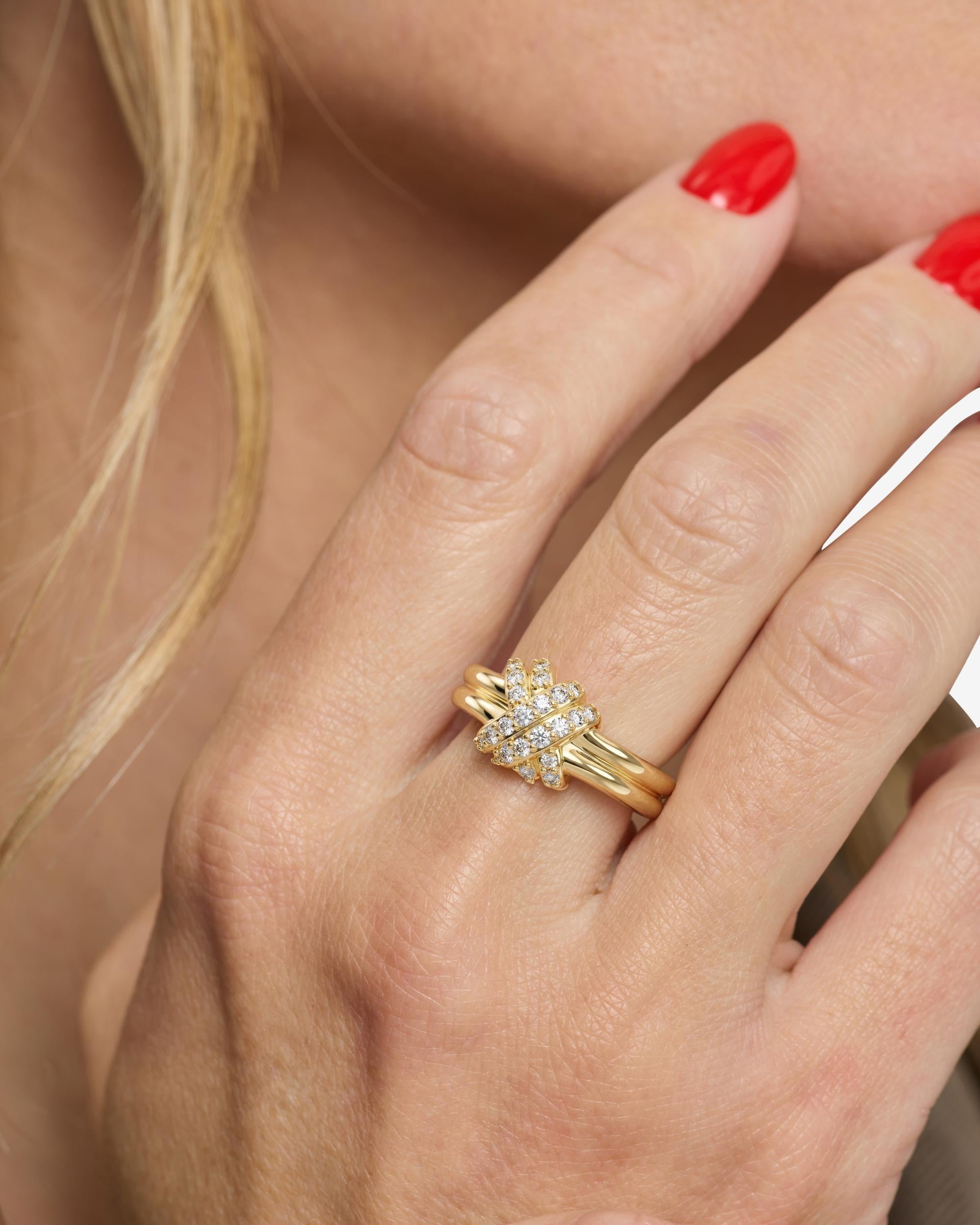 Knot Crossed Ring - Gold|White Diamondettes