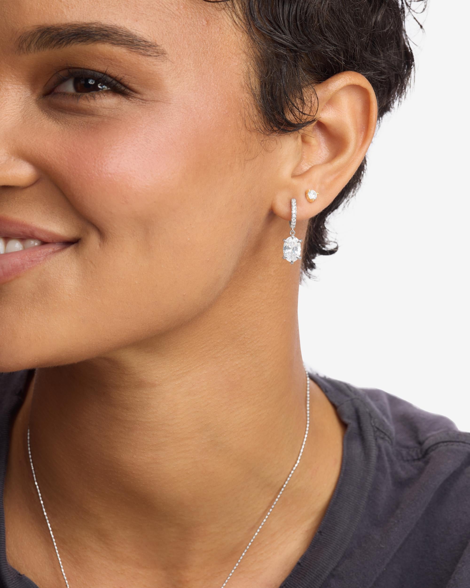 She's On Point Earrings - Silver|White Diamondettes