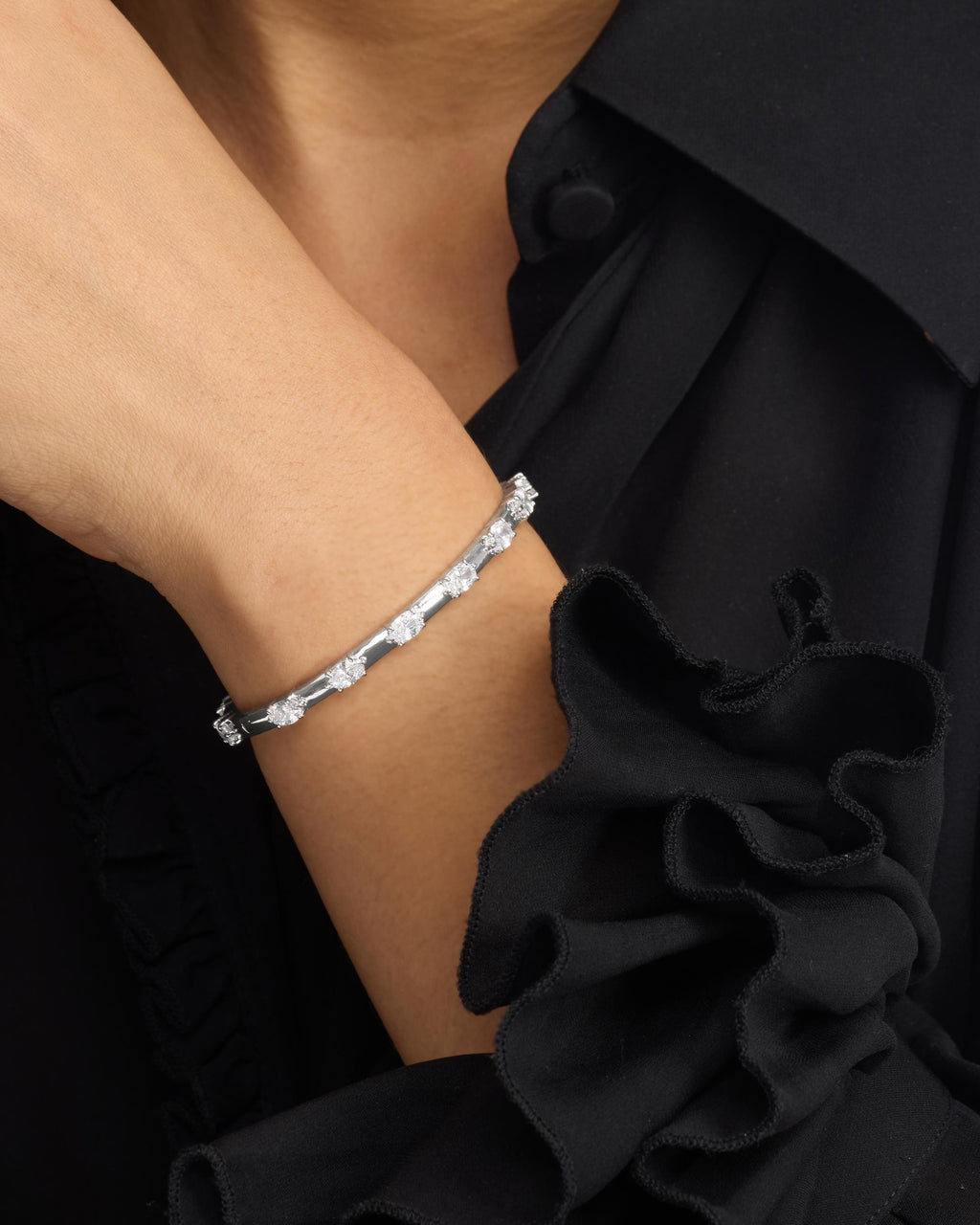 She's On Point Station Cuff - Silver|White Diamondettes