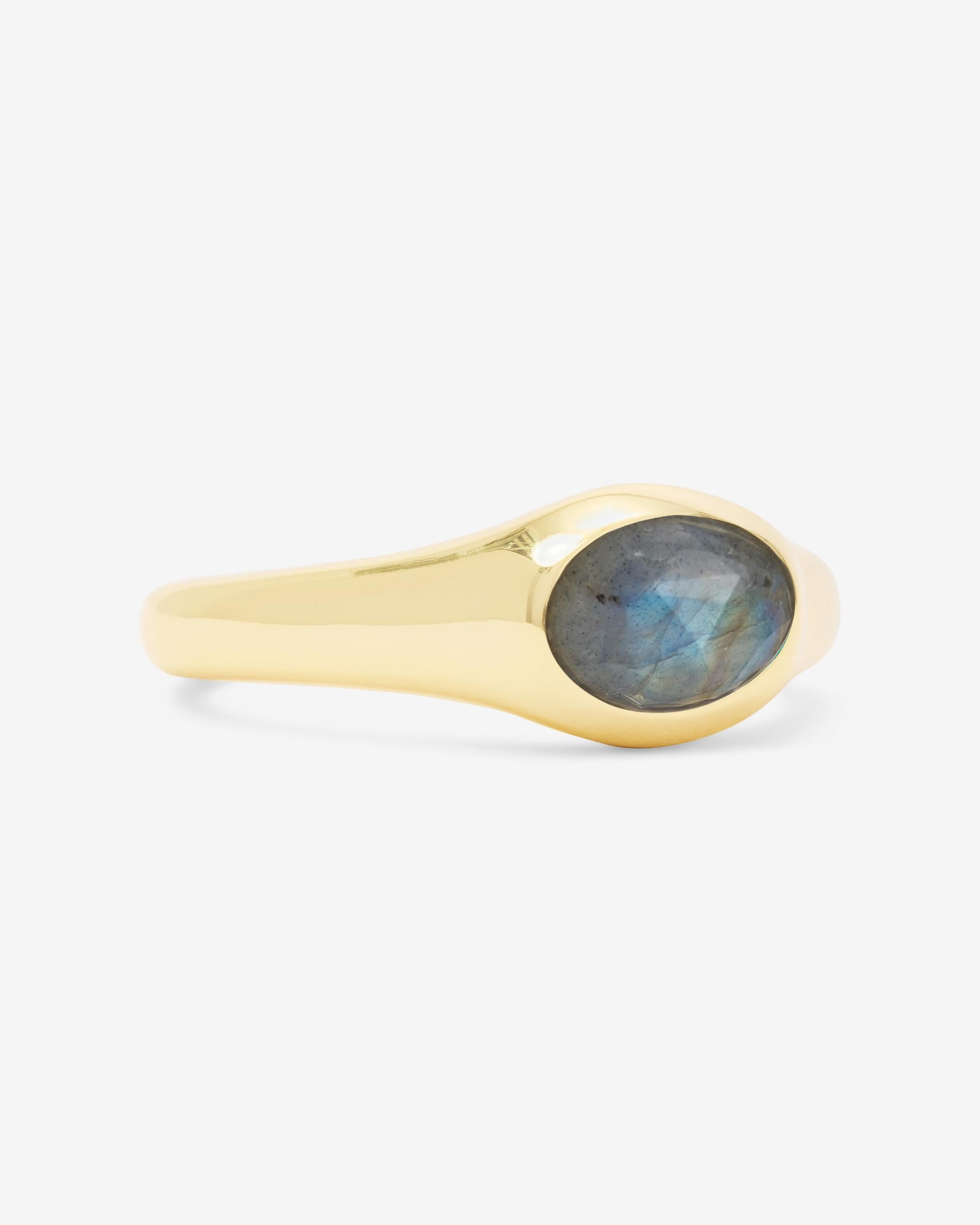 She's a Boss Signet Ring - Gold|Labradorite