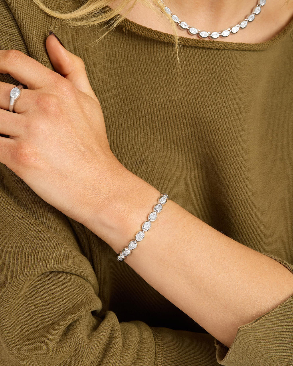 She's a Boss Tennis Bracelet 4mm - Silver|White Diamondettes