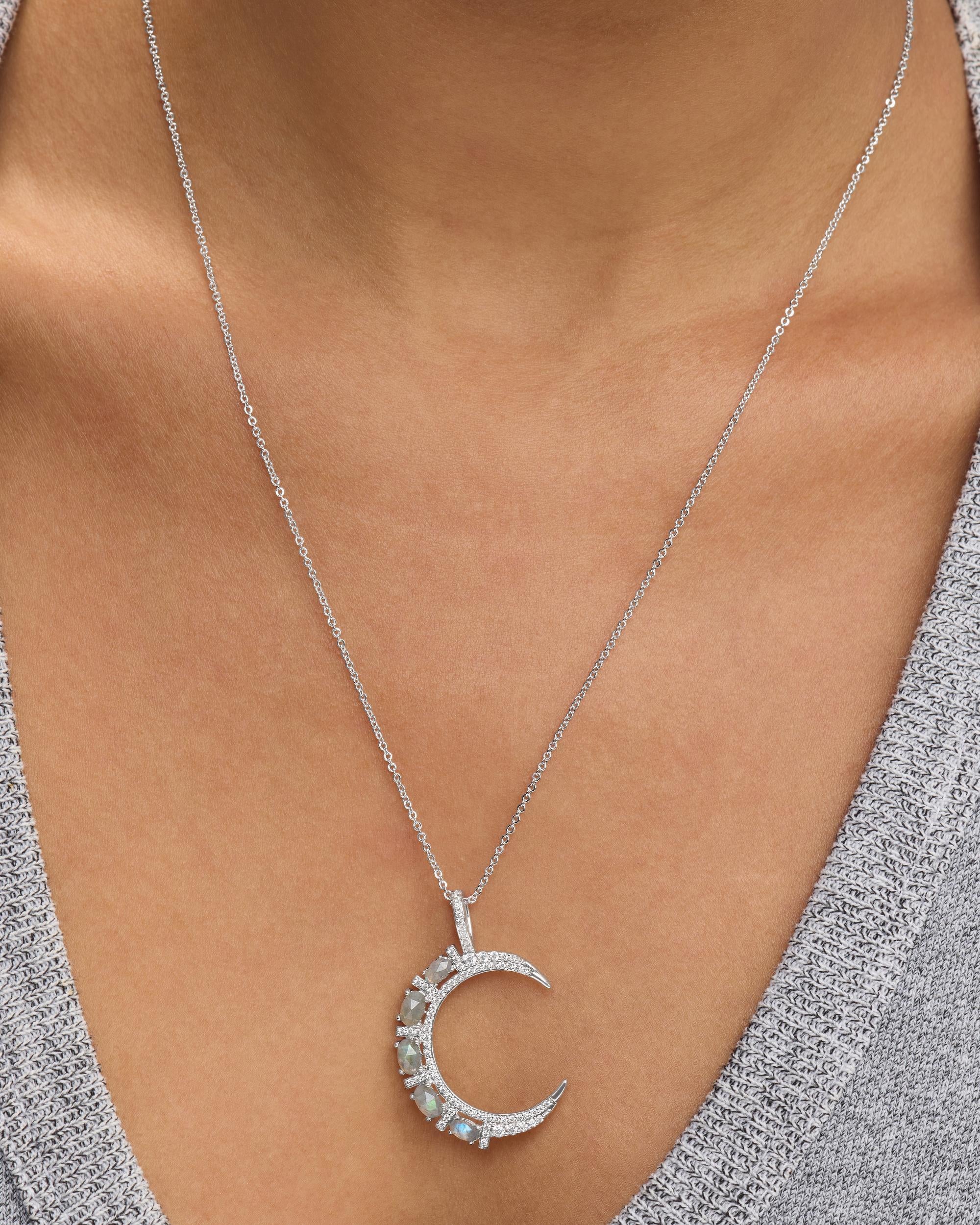 She's an Icon Moon Necklace - Silver|Labradorite