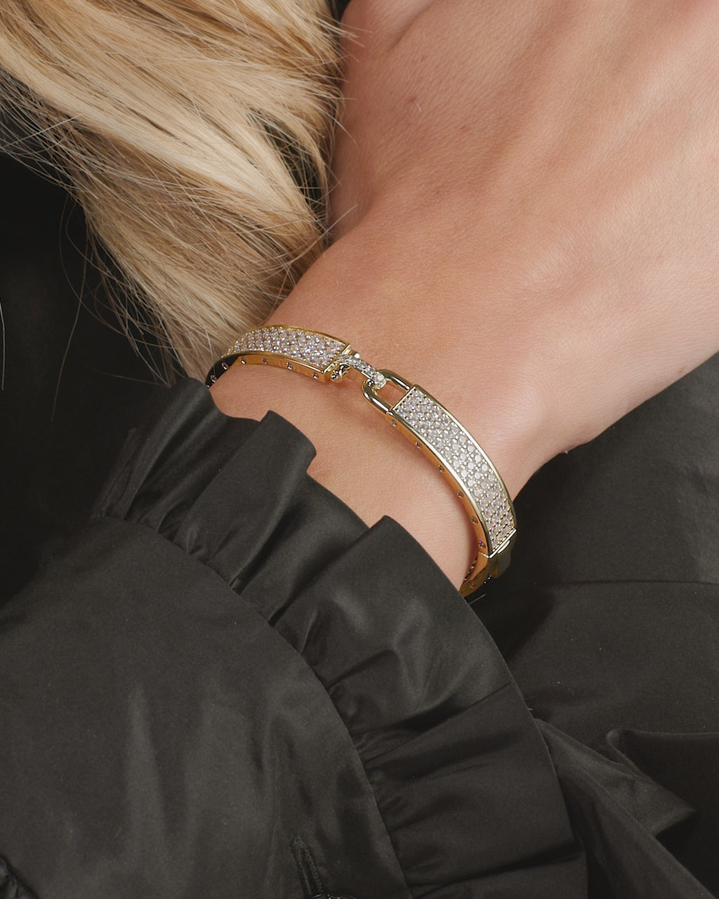 Ashley Malibu Lock Cuff 9mm - Gold|White Diamondettes