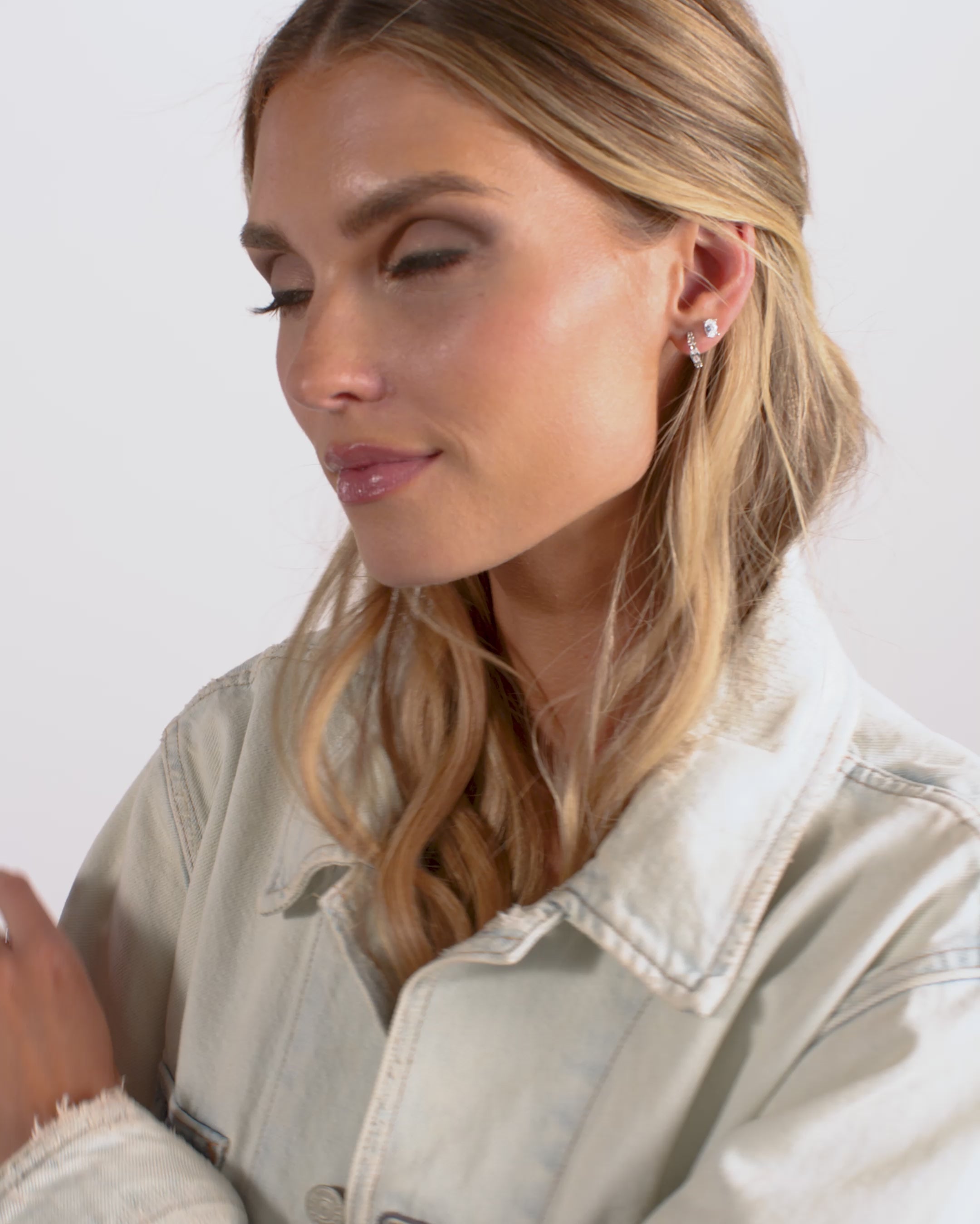 The Maven Huggies - Silver|White Diamondettes