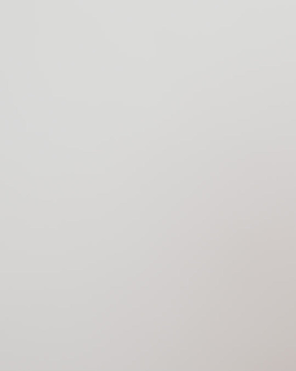 Baroness 8mm Studs - Gold|White Diamondettes