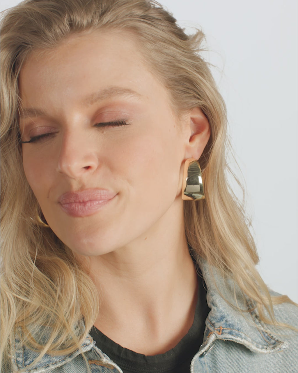 "She's So Smooth" Hoops 38mm - Gold