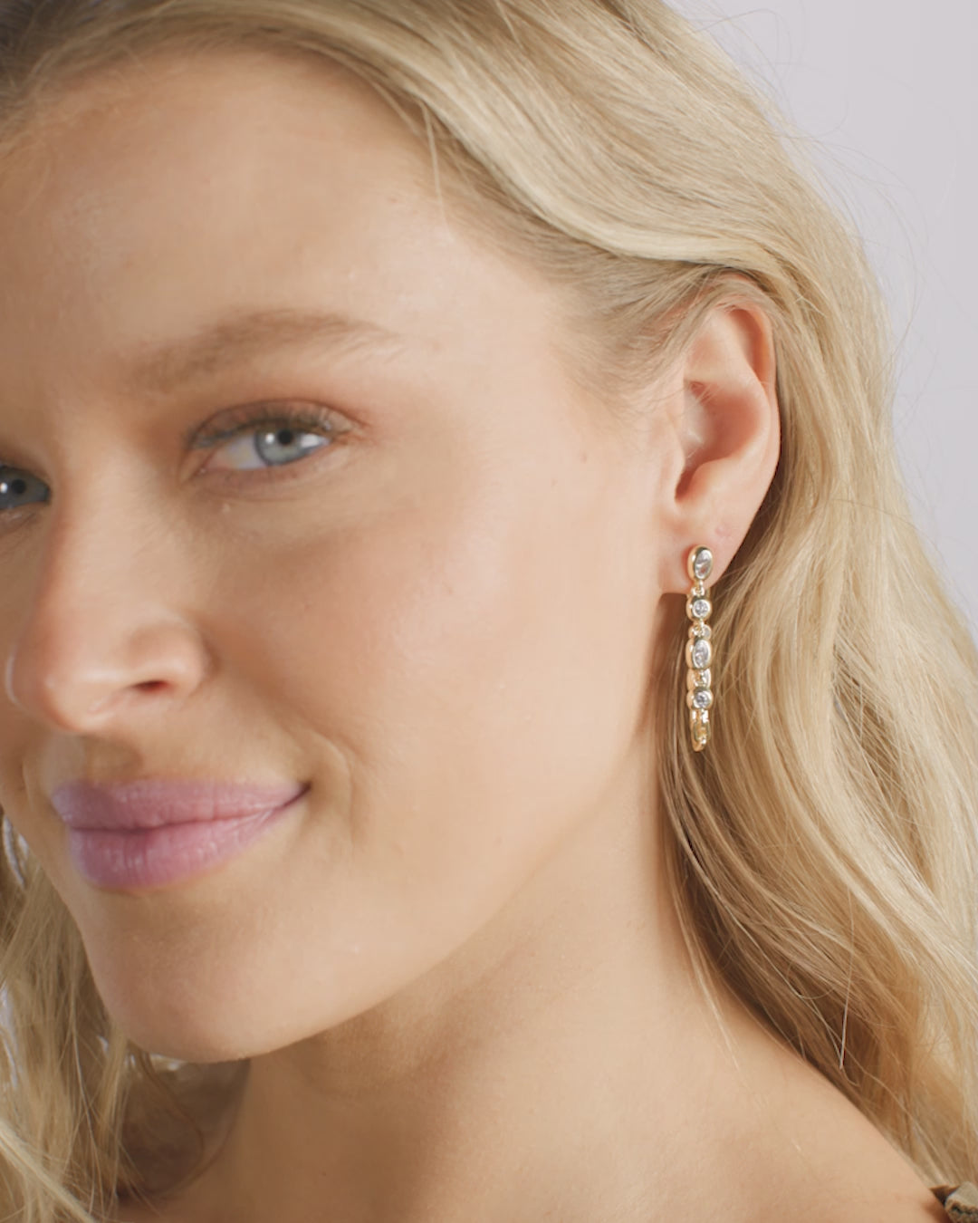 She's A Boss Soft Hoops - Gold|White Diamondettes