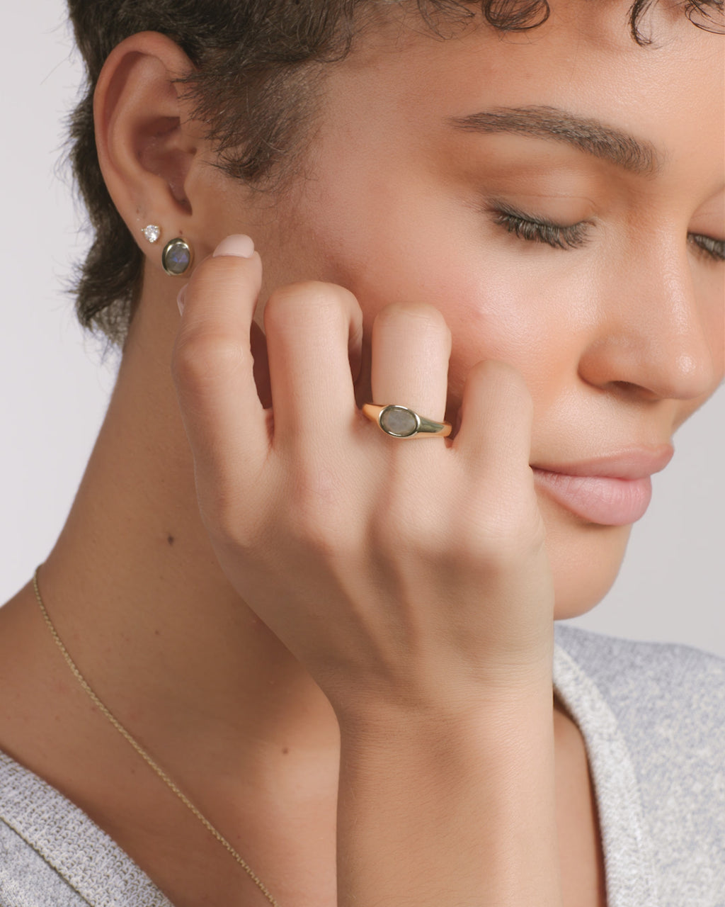 She's a Boss Signet Ring - Gold|Labradorite