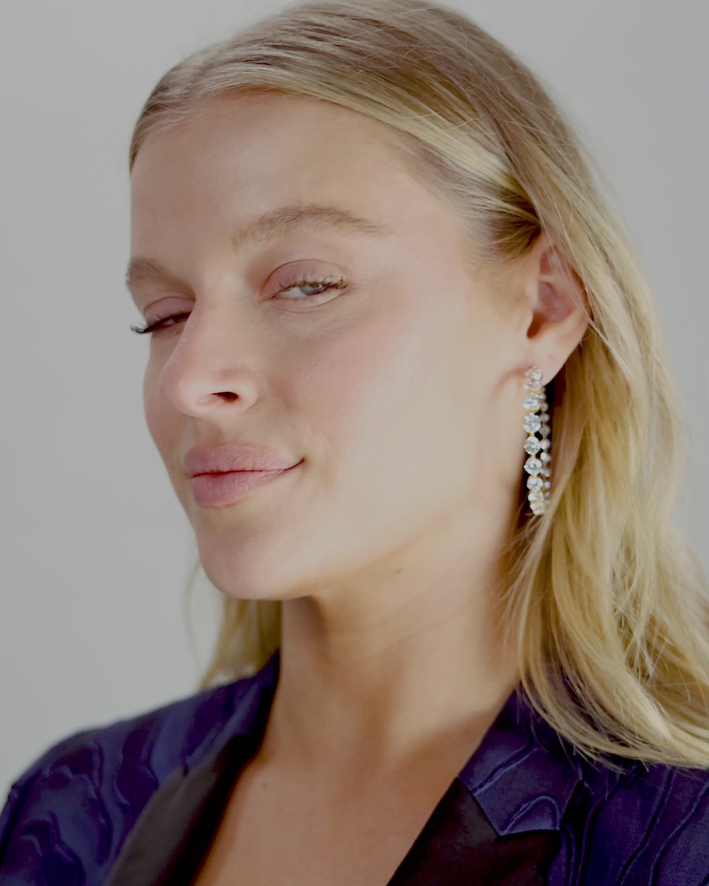 She's an Icon Hoops 2" - Gold|White Diamondettes