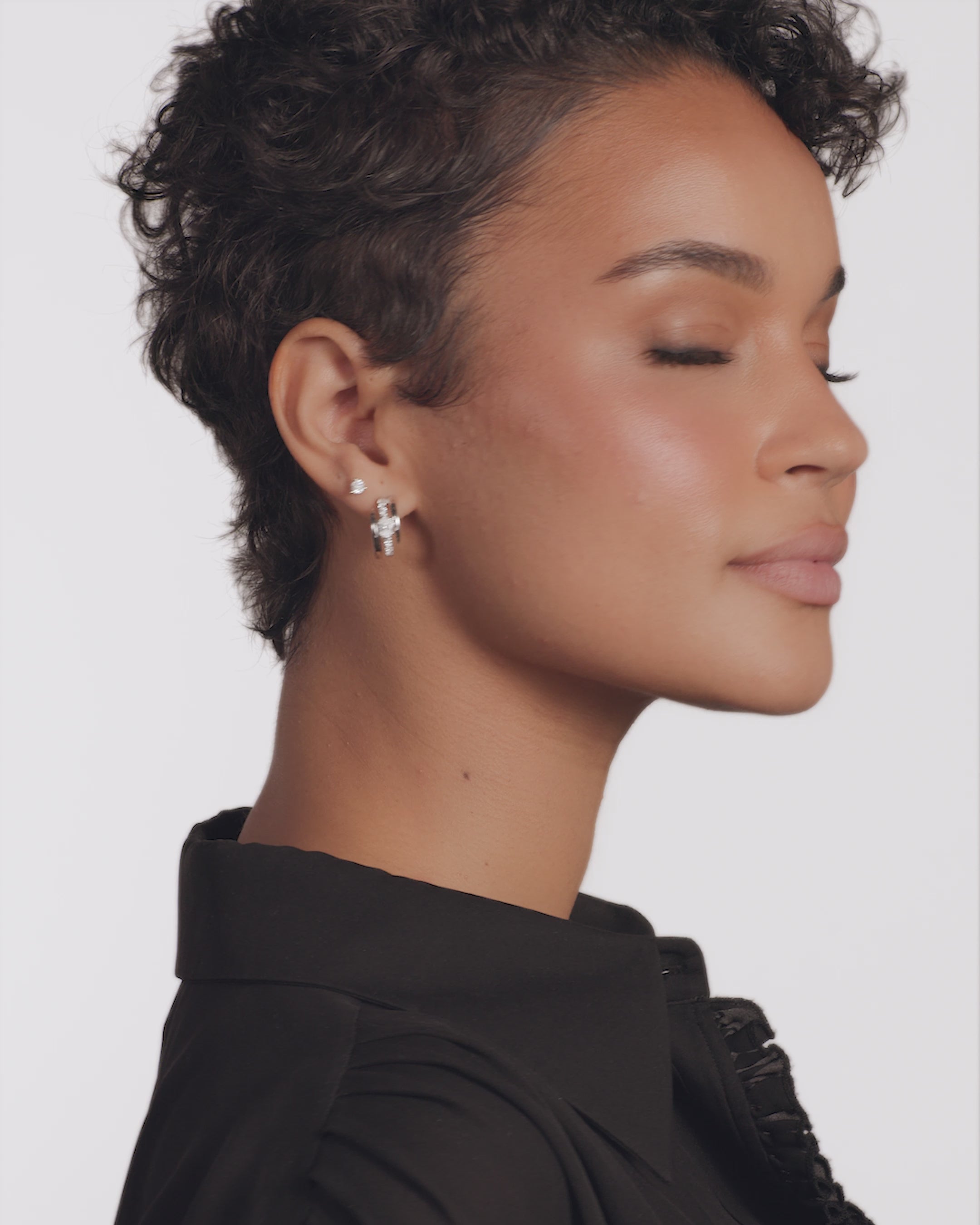 She's on Point Pavé Lasso Huggies - Silver|White Diamondettes