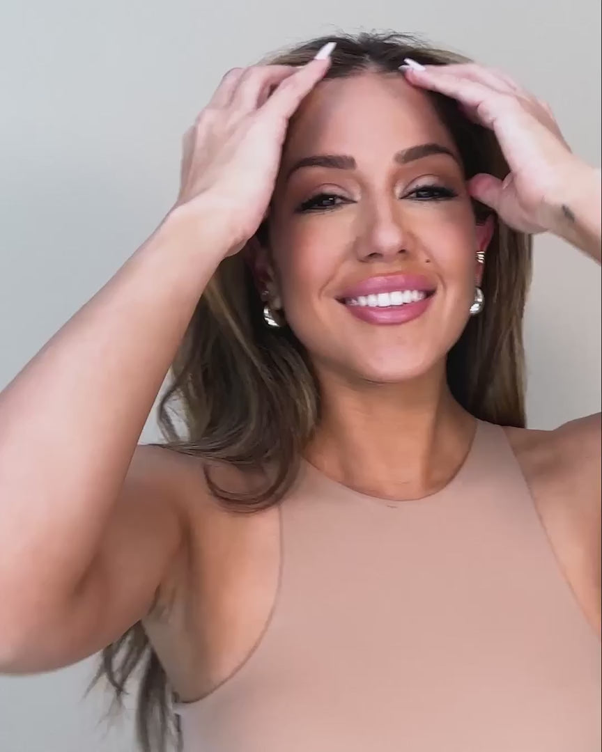 "She's So Smooth" Ear Cuff - Gold