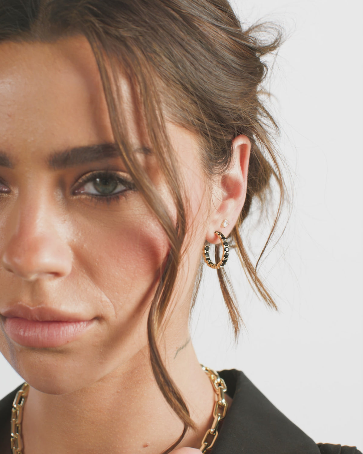 Heiress Hoops .75" - Gold|Black Diamondettes