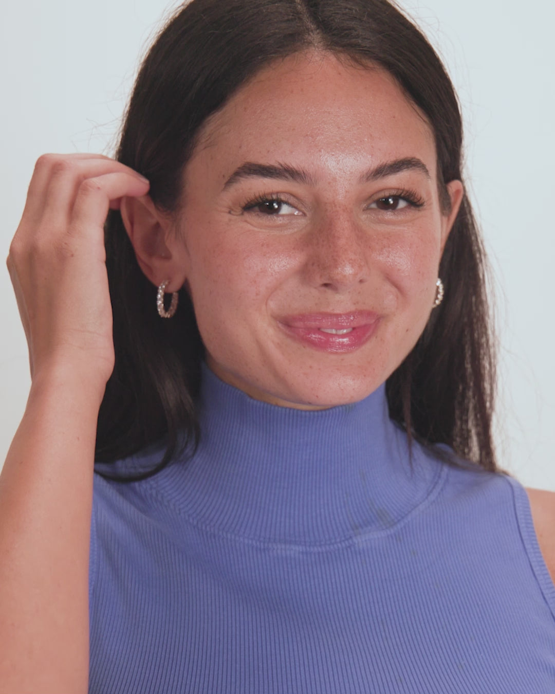 Heiress Hoops .75" - Gold|White Diamondettes