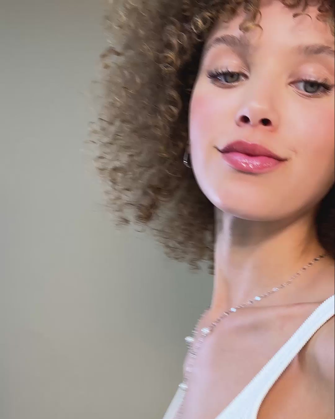 Carrie Chain Huggies - Silver