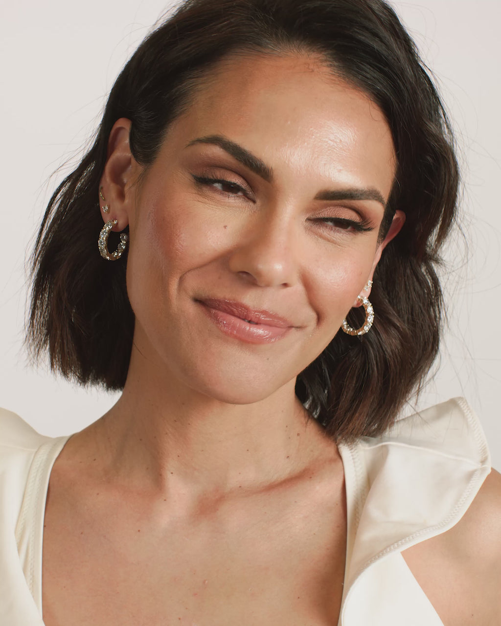 "Oh She Fancy" Hoops 1" - Gold|White Diamondettes