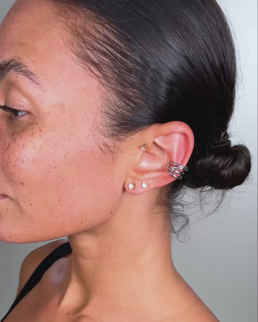 "She's So Smooth" Ear Cuff - Silver