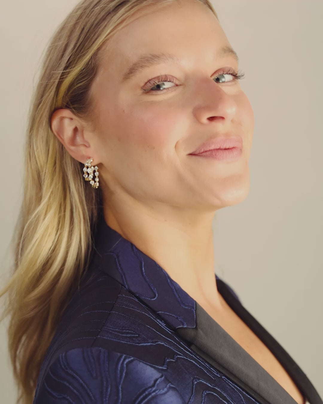 She's an Icon Double Hoops - Silver|White Diamondettes