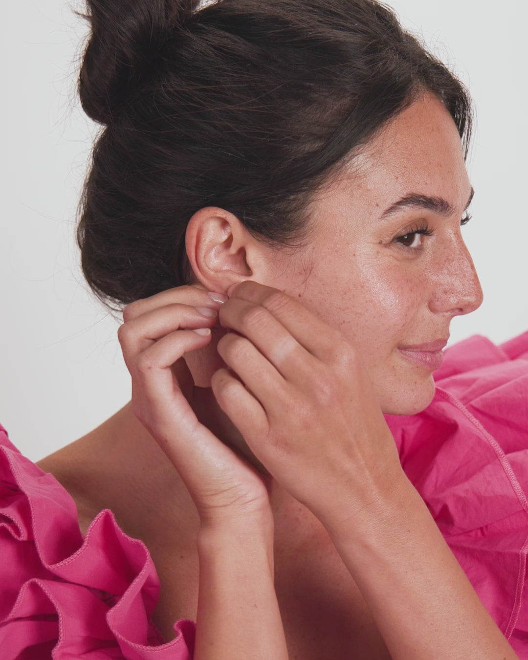 Baroness 8mm Studs - Silver|White Diamondettes