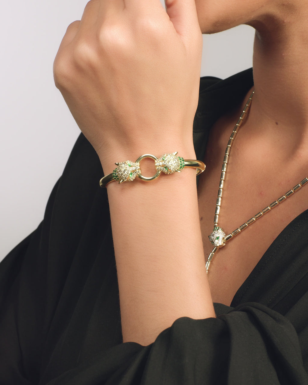 Jaguar Cuff Bracelet - Gold|White Diamondettes