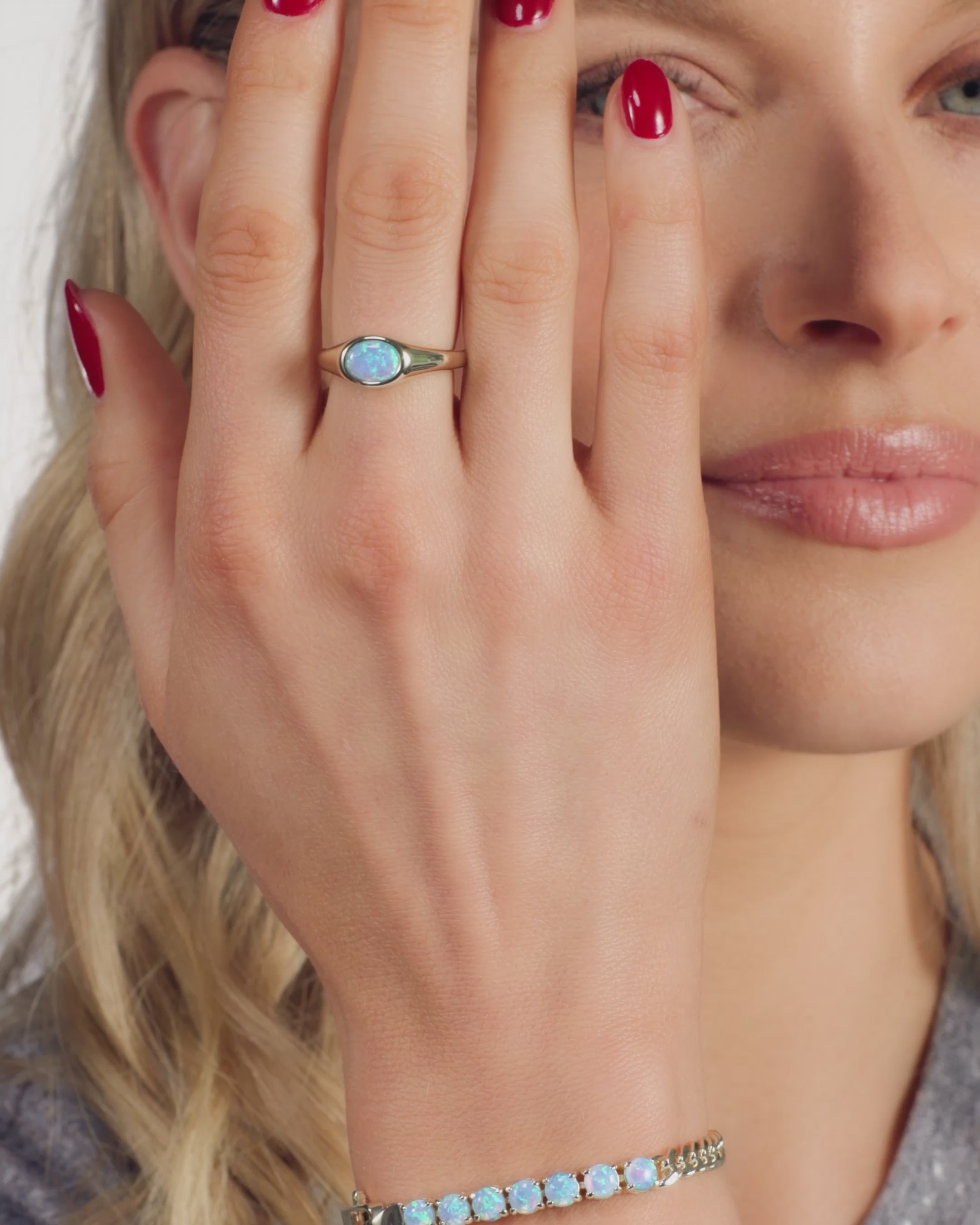She's a Boss Signet Ring - Gold|Blue Opal