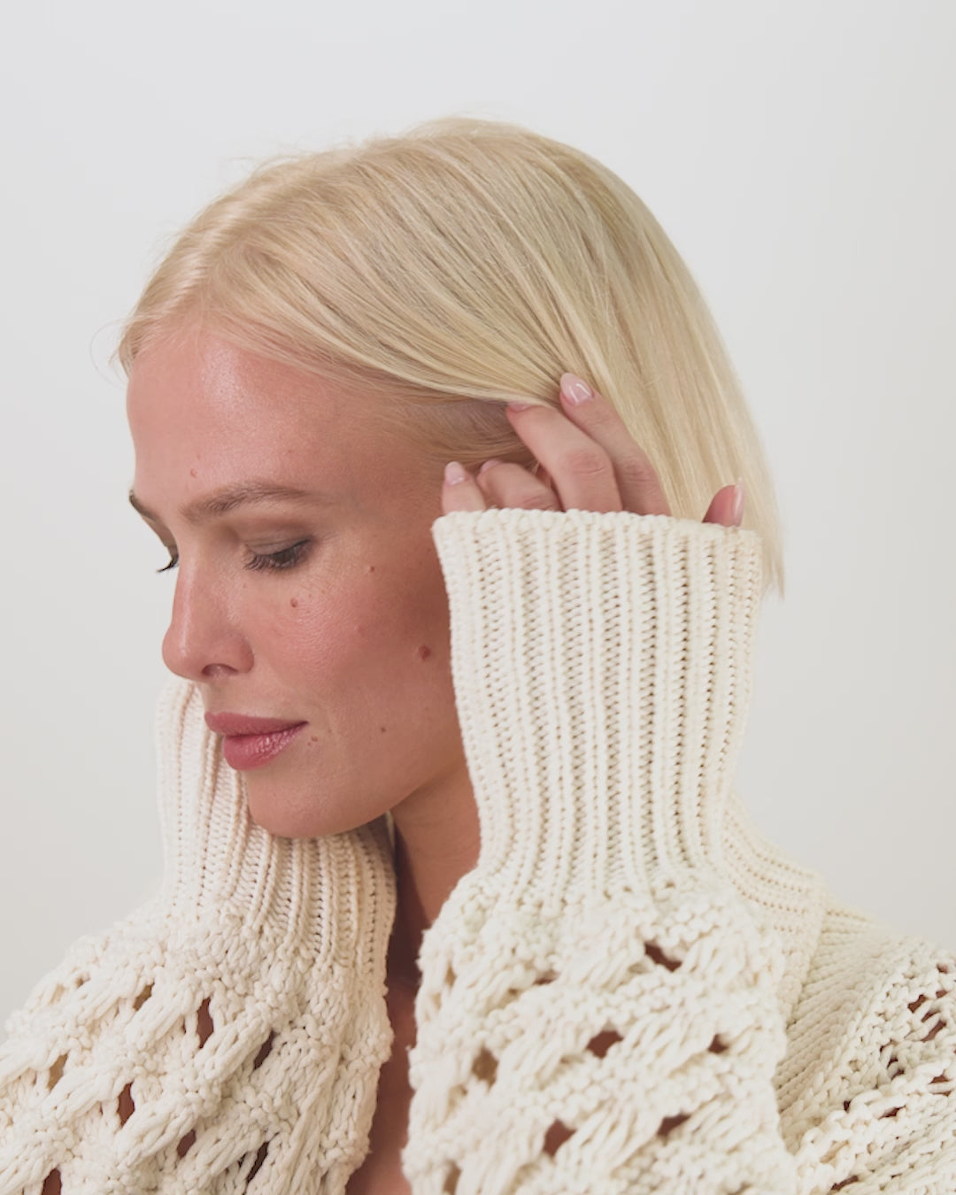 "They're So Cute" Huggie Set - Silver|White Diamondettes